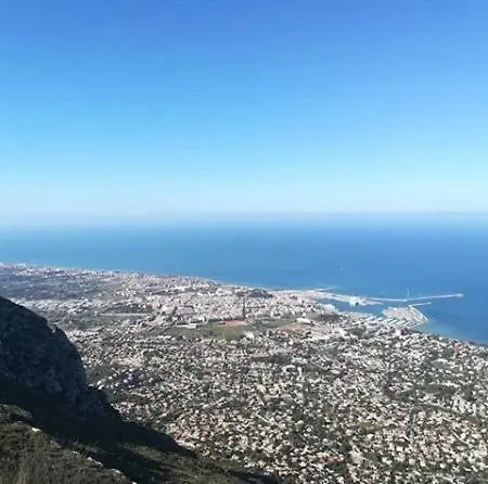 Playa Montanas Y Mas Дом отдыха *